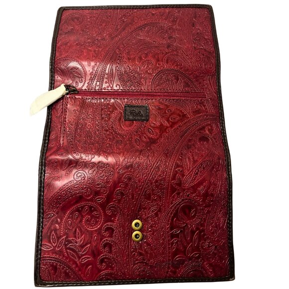 Relic Red Tri-fold Wallet w/ tooled paisley embossed design. Never used. - Picture 4 of 5